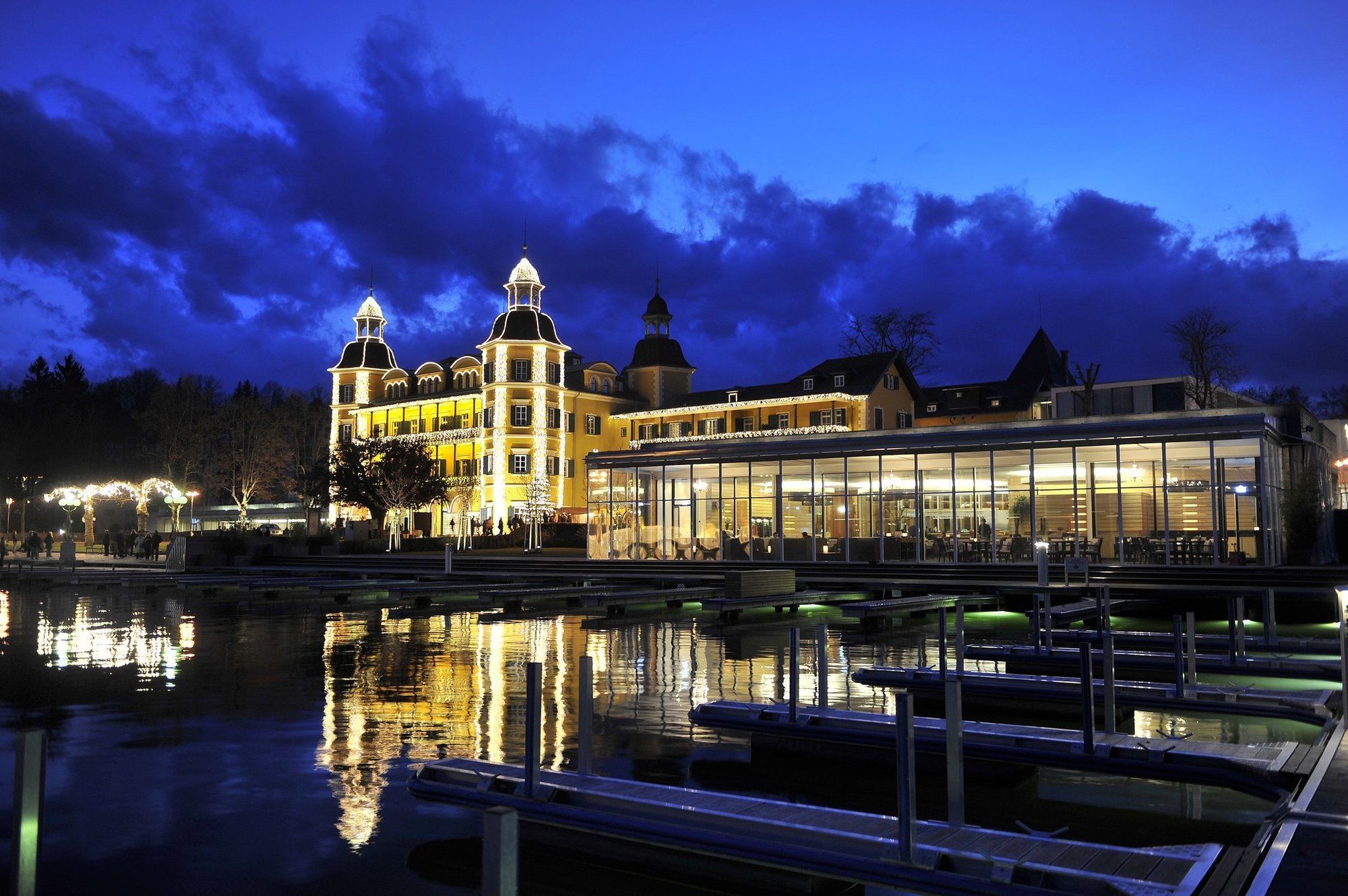 Falkensteiner Schlosshotel Velden - The Leading Hotels Of The World Фельден-ам-Вёртер-Зе Экстерьер фото